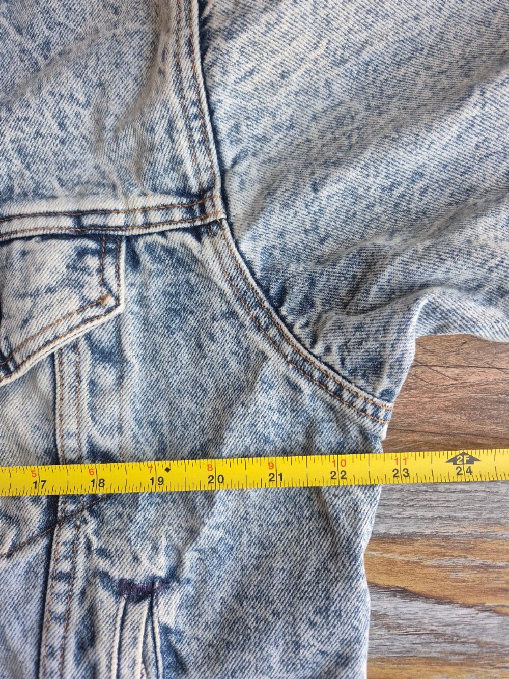 Vintage'80s Levi's 70507-0219 Made in USA Stonewashed Denim Trucker Jacket - Picture 14 of 15